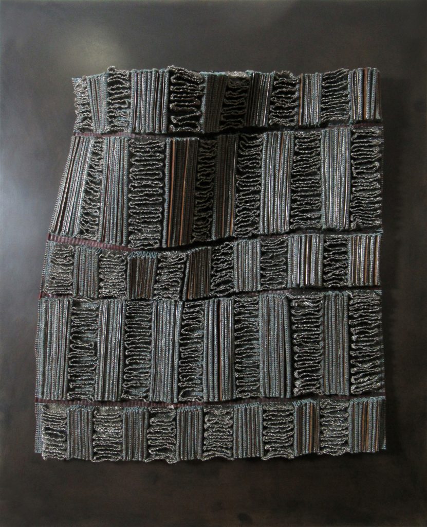 Angélique Chesnesec, <em>Radiateur_1</em>, 2018, acier, laine, cuir, cuivre, aimants, 52 x 43 x 4 cm