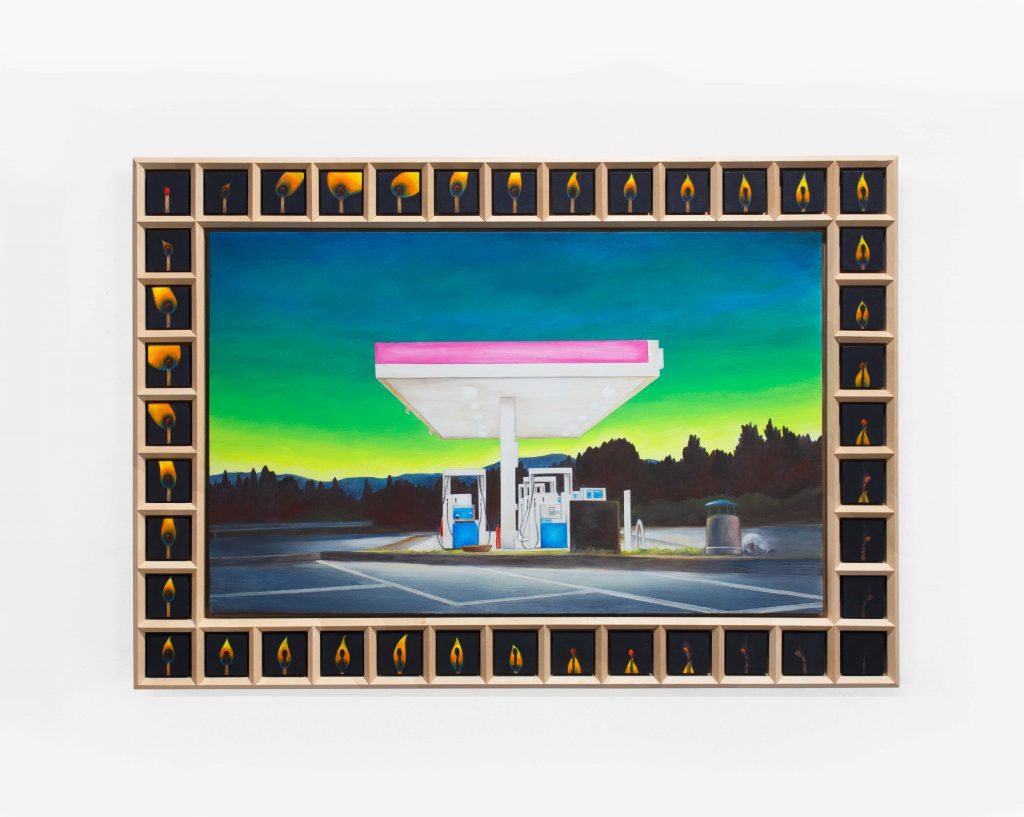 Adrien Fricheteau, La flambée de l’essence, 2022 huile et sculpture sur bois, 66 x 46 cm