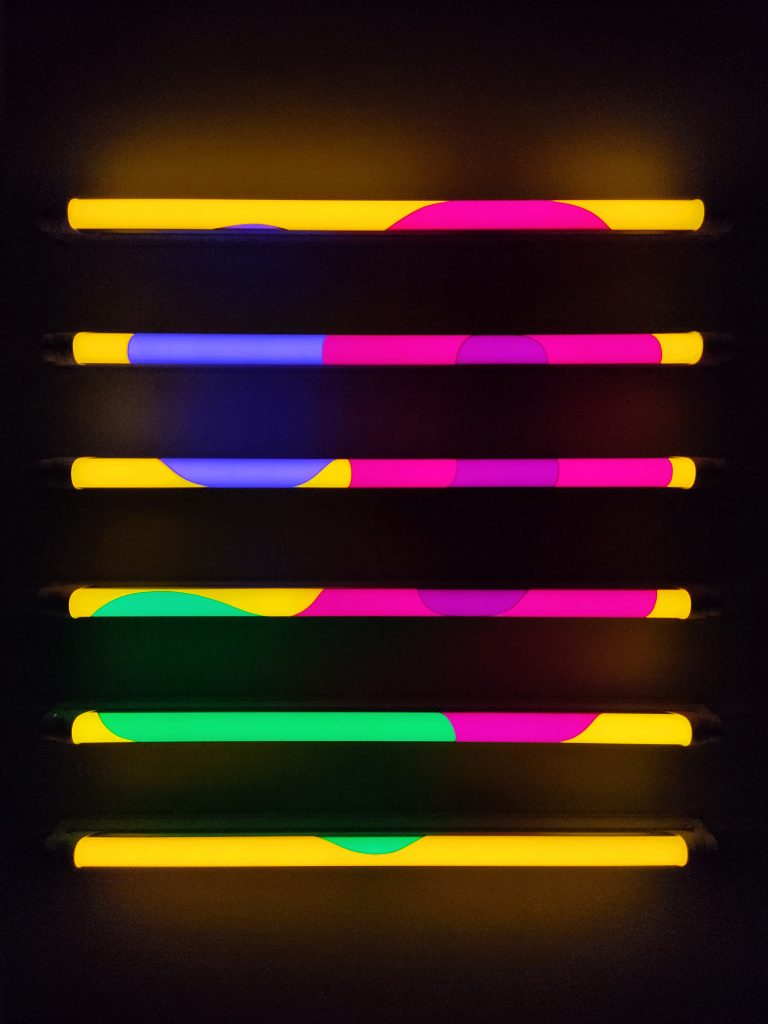 Anine Kirsten, Get Lucky, 2021, néon LED, film, 62 x 62 cm